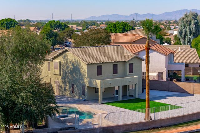 11204 W ROANOKE Avenue, Avondale, AZ 85392