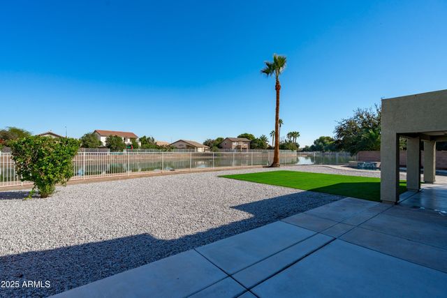 11204 W ROANOKE Avenue, Avondale, AZ 85392