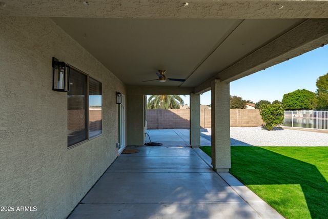 11204 W ROANOKE Avenue, Avondale, AZ 85392