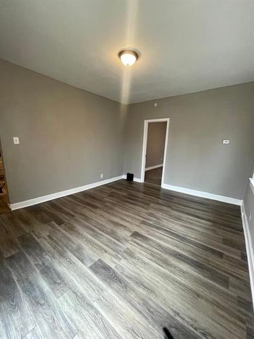 1025 Waverly Avenue, Kansas City, KS 66104