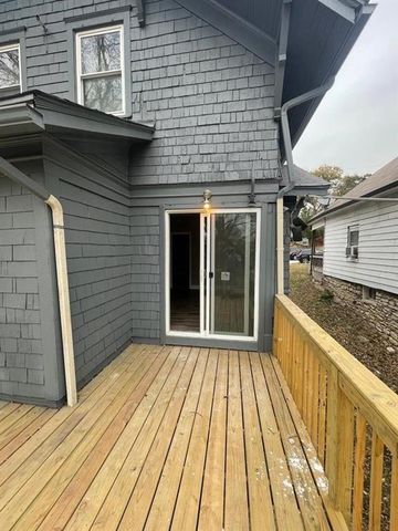 1025 Waverly Avenue, Kansas City, KS 66104