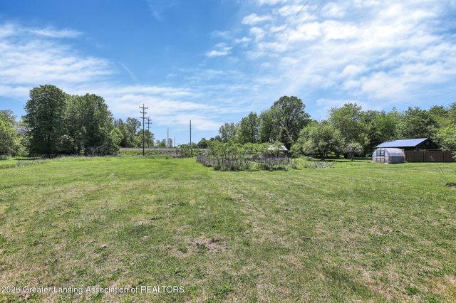 946 E Henry Street, Charlotte, MI 48813