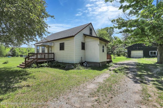 946 E Henry Street, Charlotte, MI 48813