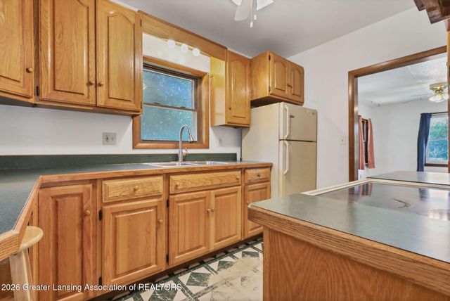 946 E Henry Street, Charlotte, MI 48813