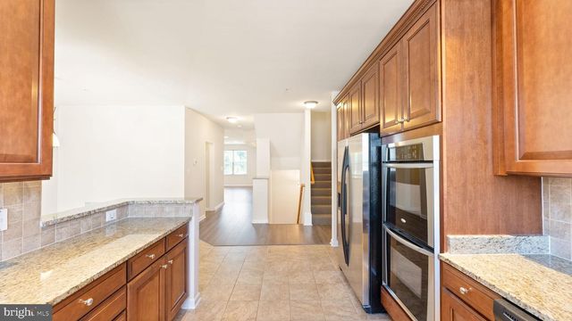 4427-B BEECHSTONE LN, Fairfax, VA 22033
