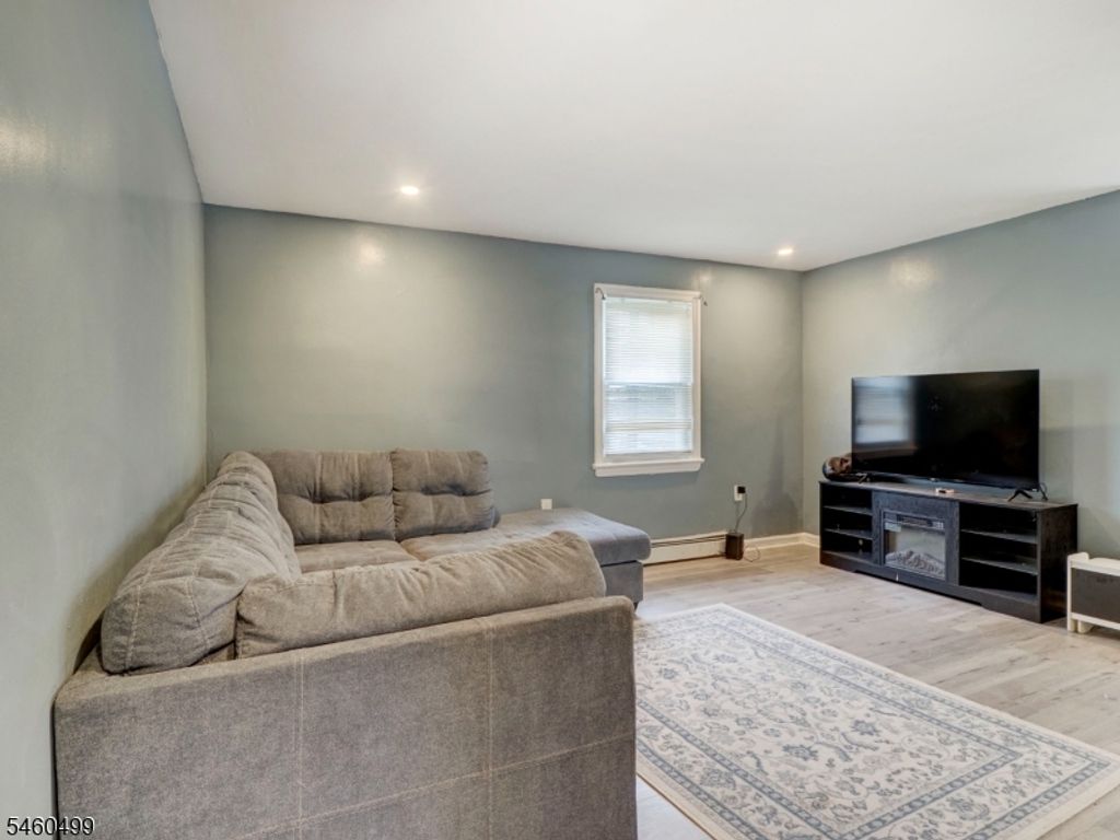 338 Nesbit Ter, Irvington Twp., NJ 07111 — photo 3