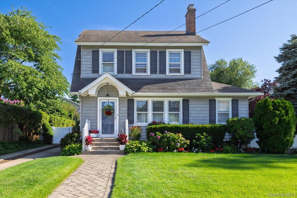 579 Dacosta Avenue, Oceanside, NY 11572 — exterior