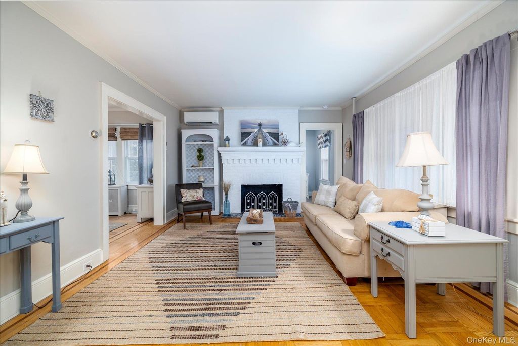 579 Dacosta Avenue, Oceanside, NY 11572 — photo 5