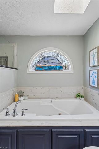 209 Hounds CHSE, Yorktown, VA 23693