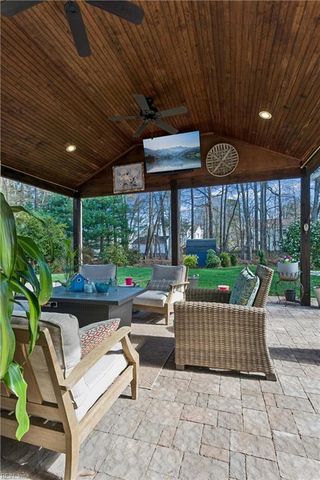 209 Hounds CHSE, Yorktown, VA 23693