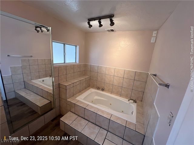 400 Bonanza Way, Las Vegas, NV 89101