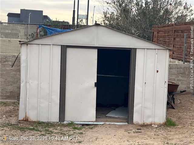 400 Bonanza Way, Las Vegas, NV 89101