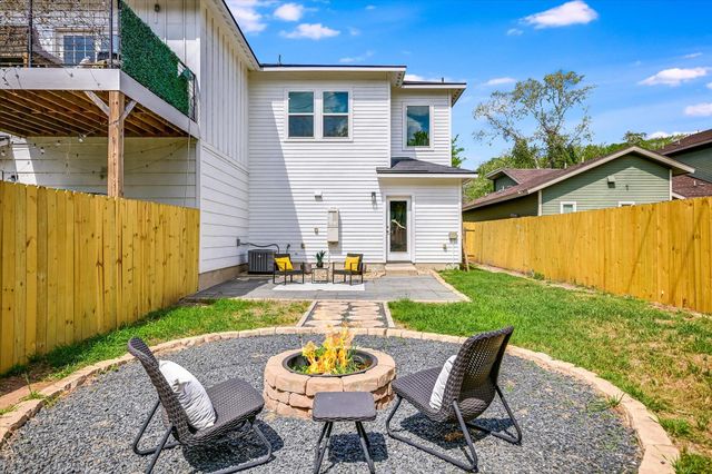 1121 Walton LN B, Austin, TX 78721
