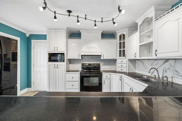 6701 McCormick Ridge Rd, Whitleyville, TN 38588