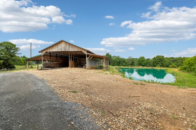 6701 McCormick Ridge Rd, Whitleyville, TN 38588