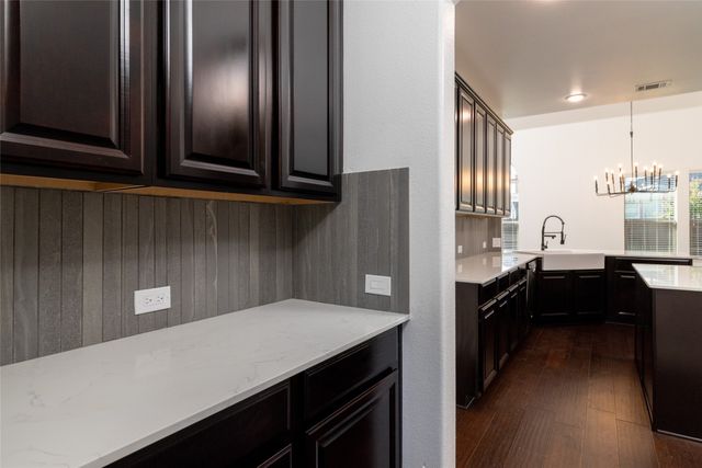 624 Rockhurst Trail, Keller, TX 76248