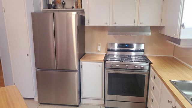 26056 Butterfly Palm Dr, Homeland, CA 92548