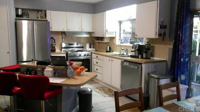 26056 Butterfly Palm Dr, Homeland, CA 92548