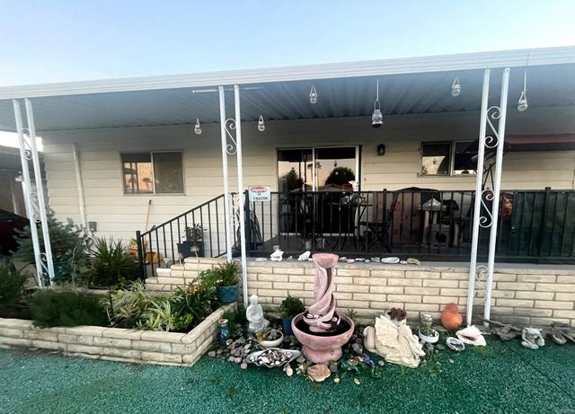 26056 Butterfly Palm Dr, Homeland, CA 92548