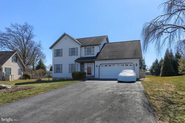 60 NORFOLK LN, Lebanon, PA 17042