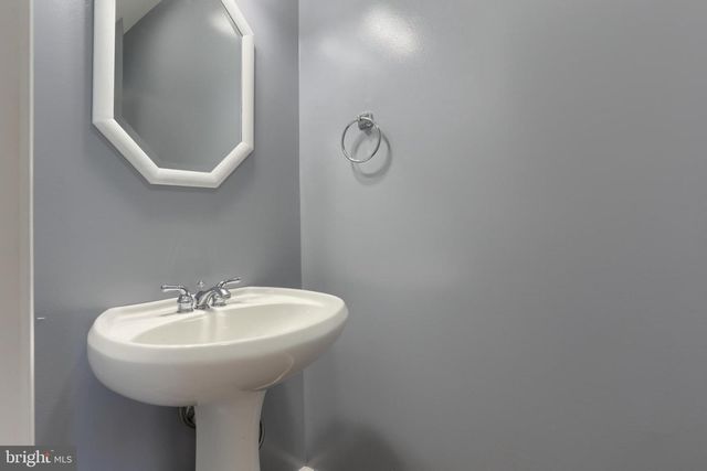 60 NORFOLK LN, Lebanon, PA 17042