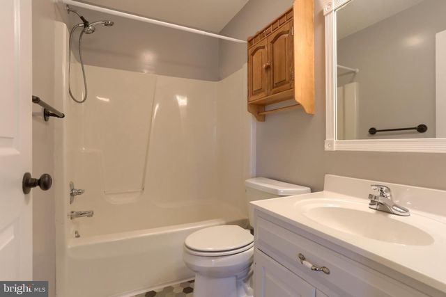 60 NORFOLK LN, Lebanon, PA 17042