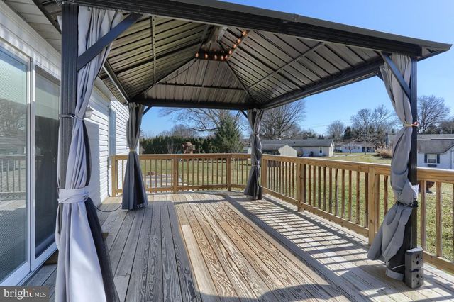 60 NORFOLK LN, Lebanon, PA 17042