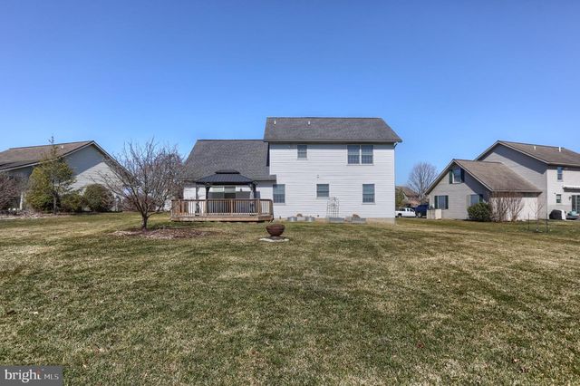 60 NORFOLK LN, Lebanon, PA 17042