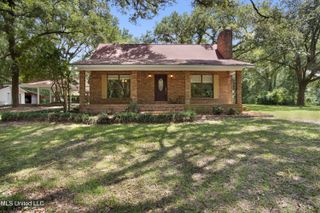 8200 Butler, Moss Point, MS 39562