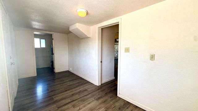 5547 W Gardenia Avenue, Glendale, AZ 85301