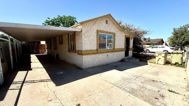 5547 W Gardenia Avenue, Glendale, AZ 85301