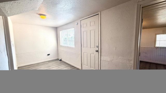 5547 W Gardenia Avenue, Glendale, AZ 85301