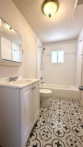 5547 W Gardenia Avenue, Glendale, AZ 85301