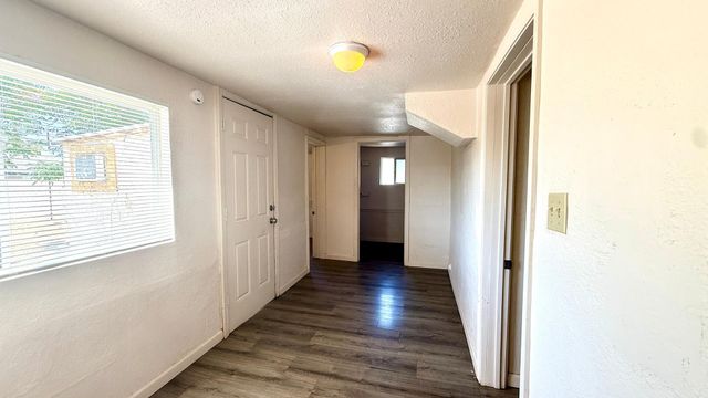 5547 W Gardenia Avenue, Glendale, AZ 85301