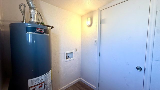 5547 W Gardenia Avenue, Glendale, AZ 85301