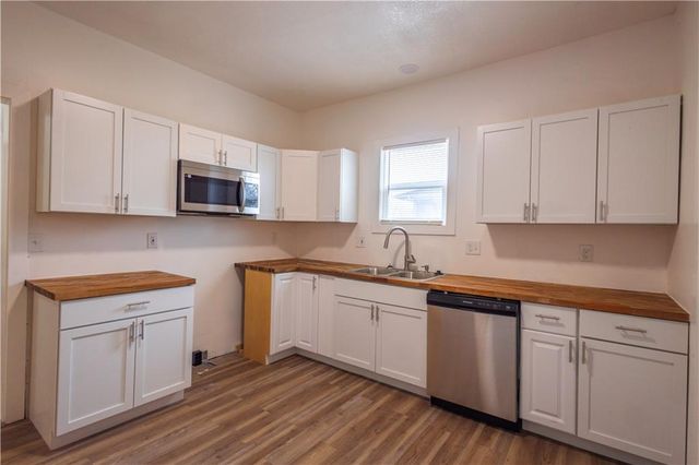 2130 E 24th Street, Kansas City, MO 64123