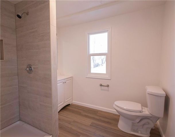 2130 E 24th Street, Kansas City, MO 64123