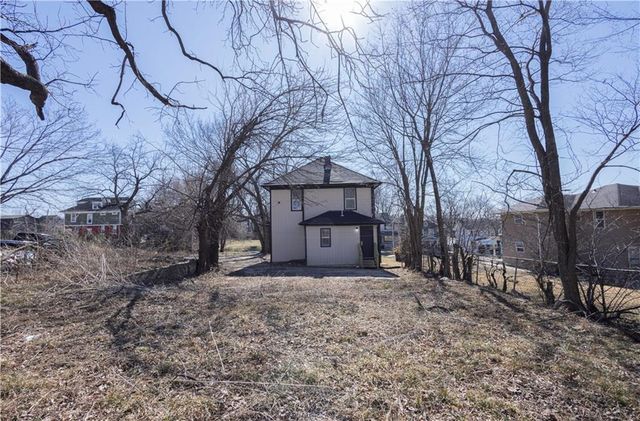 2130 E 24th Street, Kansas City, MO 64123