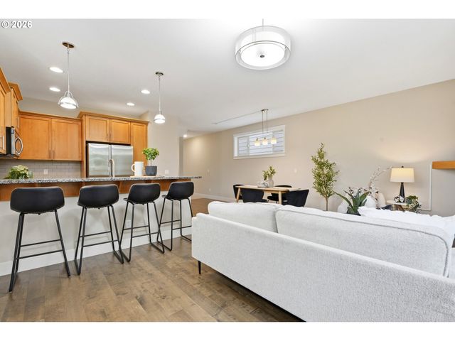 2121 Nw 163RD Ter, Beaverton, OR 97006