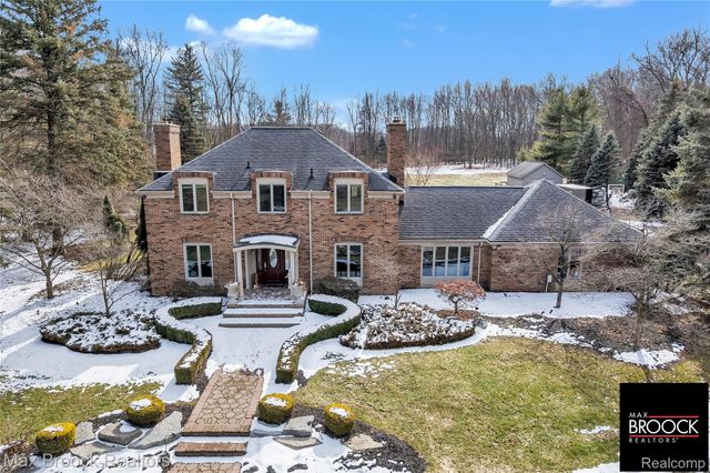 28351 W 14 Mile Road, Farmington Hills, MI 48334