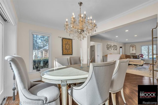 28351 W 14 Mile Road, Farmington Hills, MI 48334