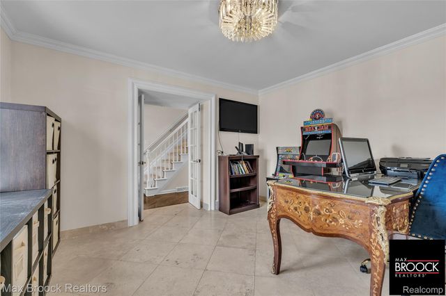 28351 W 14 Mile Road, Farmington Hills, MI 48334