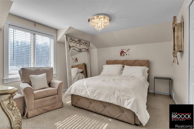 28351 W 14 Mile Road, Farmington Hills, MI 48334