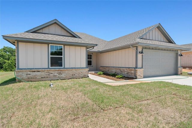 4637 Lincoln Landing, Harrah, OK 73045