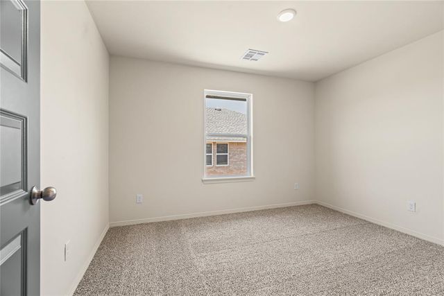 4637 Lincoln Landing, Harrah, OK 73045