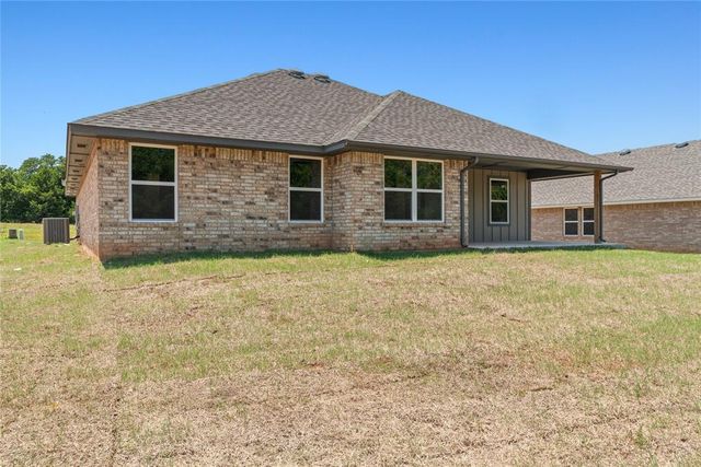4637 Lincoln Landing, Harrah, OK 73045