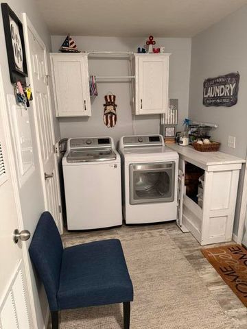 3688 Hollyfield Drive, Cedar Springs, MI 49319