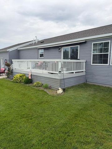 3688 Hollyfield Drive, Cedar Springs, MI 49319