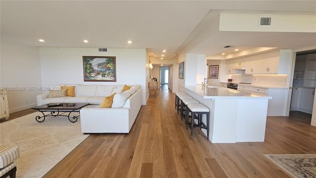 4001 N Ocean Blvd 702, Boca Raton, FL 33431