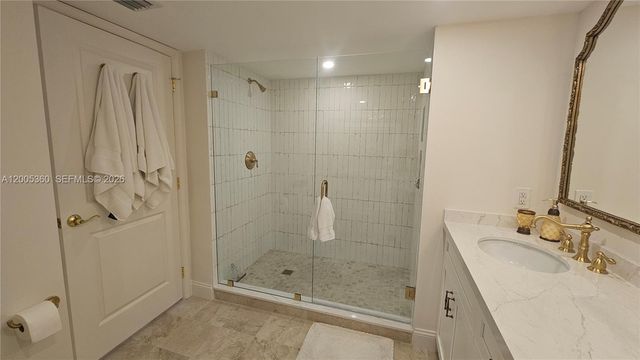 4001 N Ocean Blvd 702, Boca Raton, FL 33431